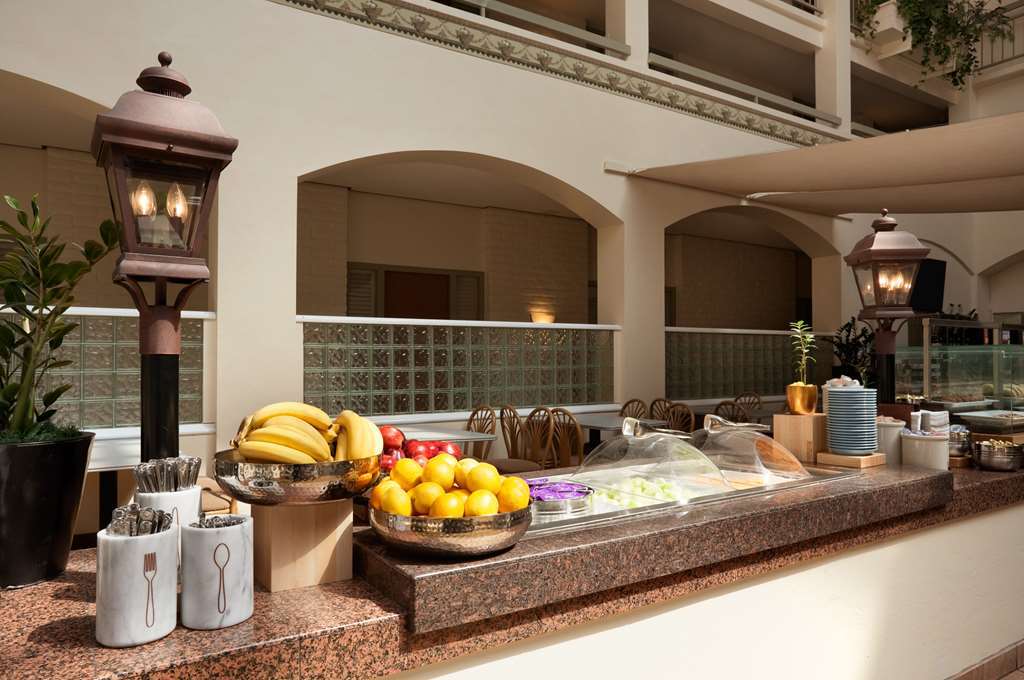 Embassy Suites San Luis Obispo Restaurant foto